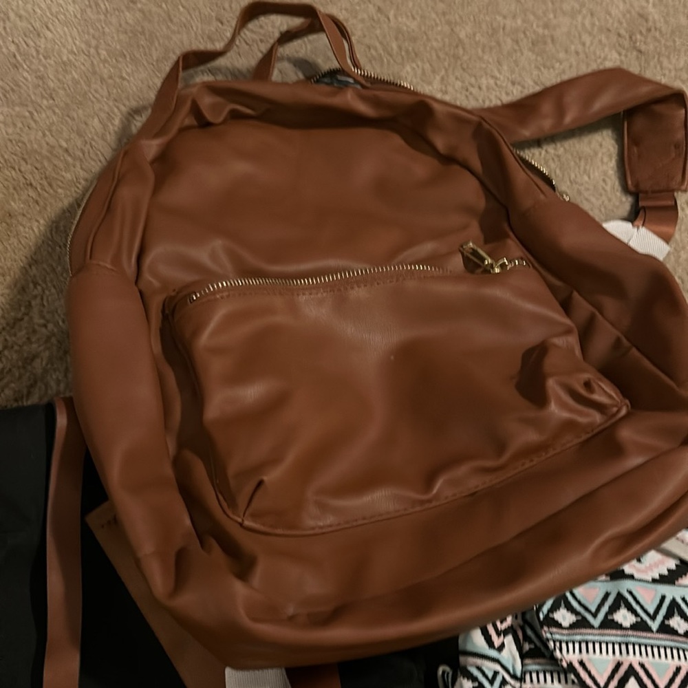 Back purses - Picture 2 of 4